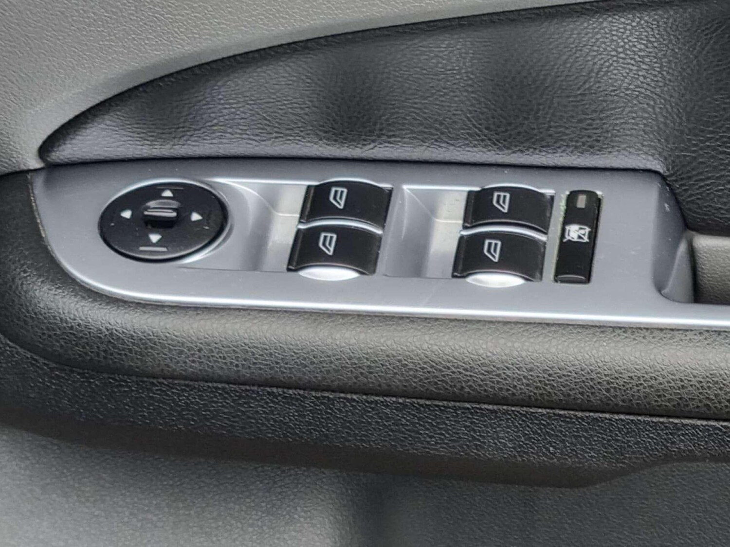 Used Ford Focus CC 2009 for sale - 76781499: Photo 29