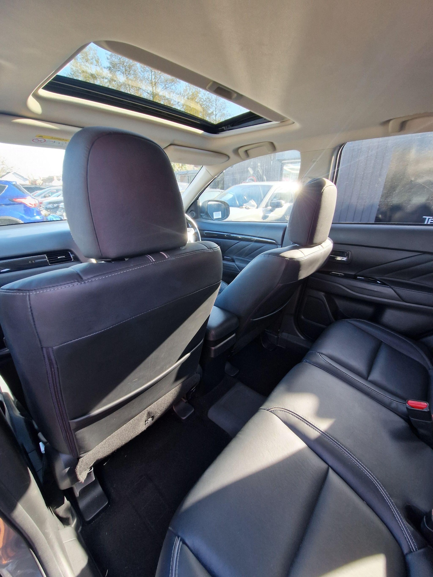 Used Mitsubishi Outlander 2017 for sale - 77982252: Photo 41