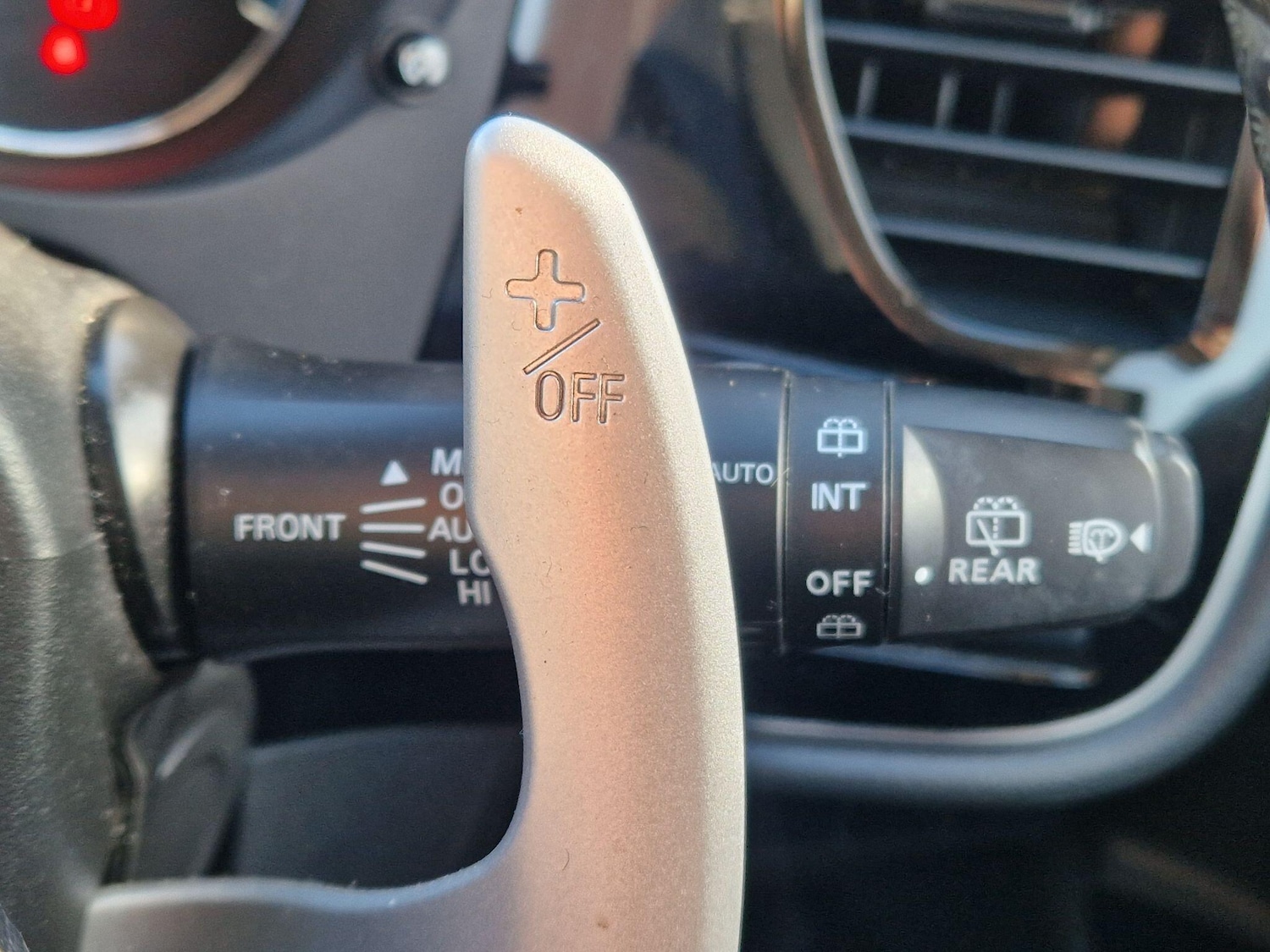 Used Mitsubishi Outlander 2017 for sale - 77982252: Photo 48