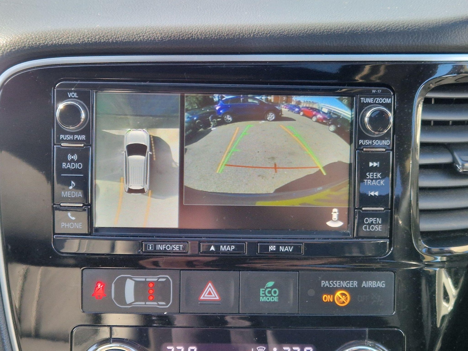 Used Mitsubishi Outlander 2017 for sale - 77982252: Photo 49