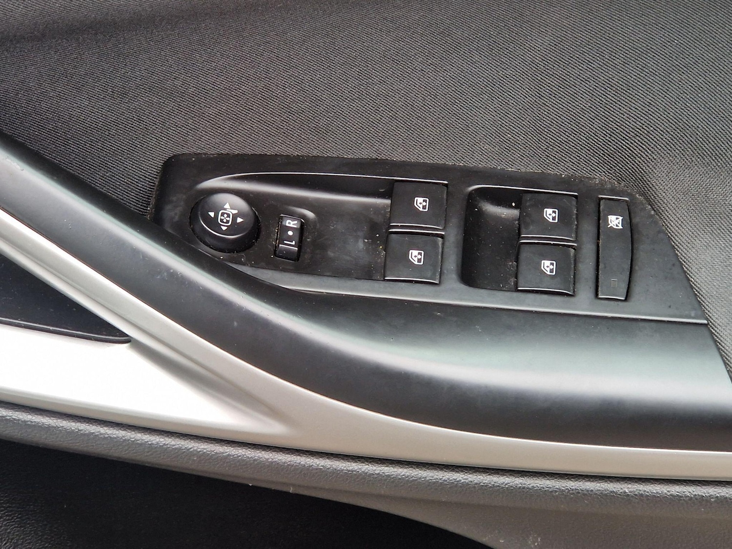 Used Vauxhall Astra 2018 for sale - 77853760: Photo 32