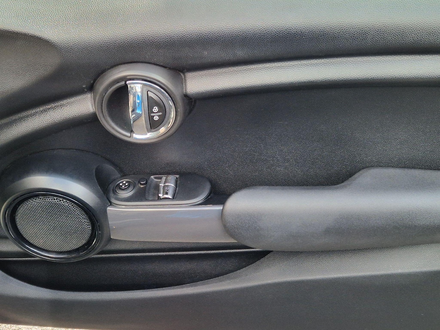 Used MINI Hatch 2015 for sale - 78204087: Photo 31