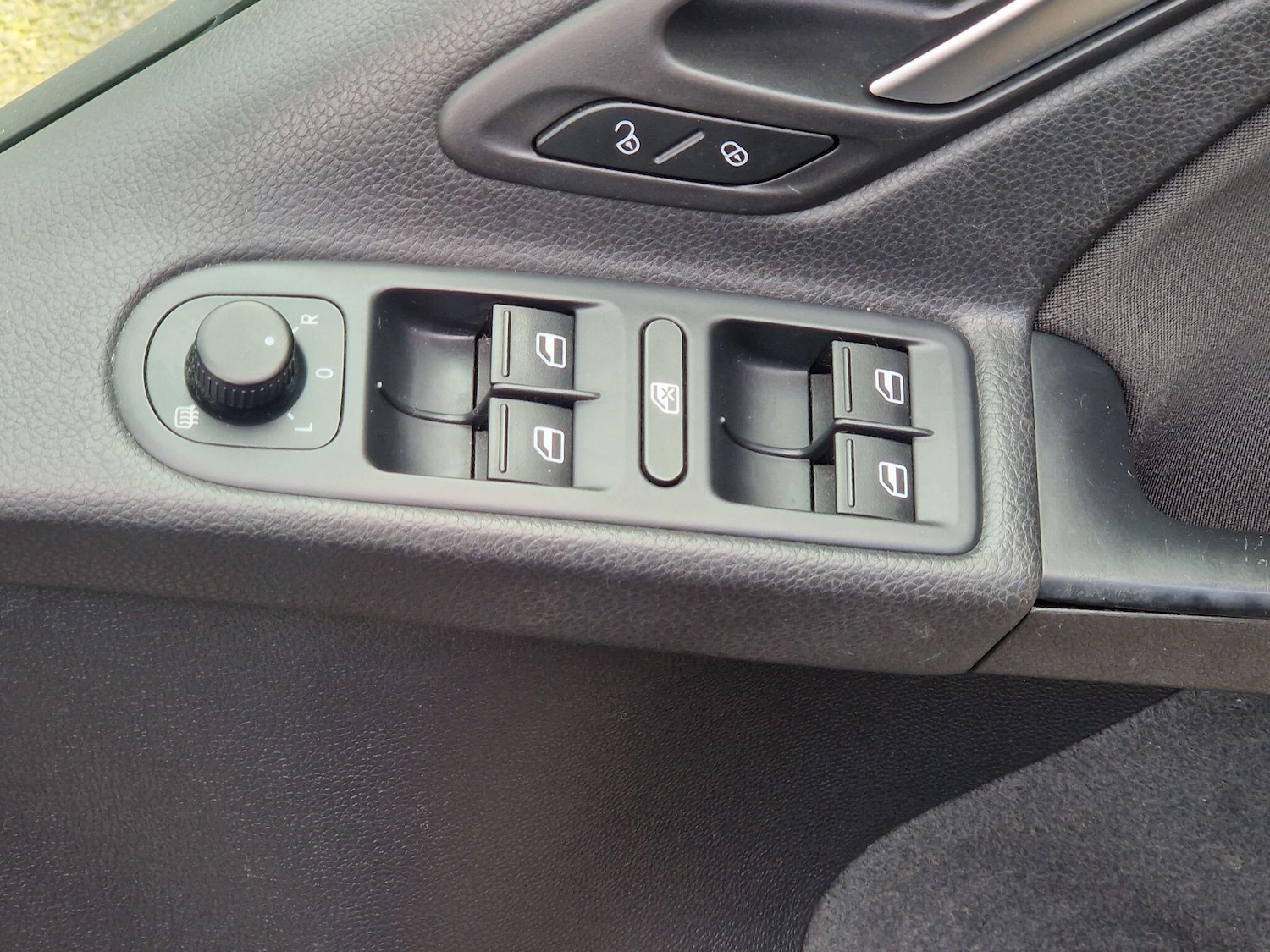 Used Volkswagen Golf 2012 for sale - 77670976: Photo 31