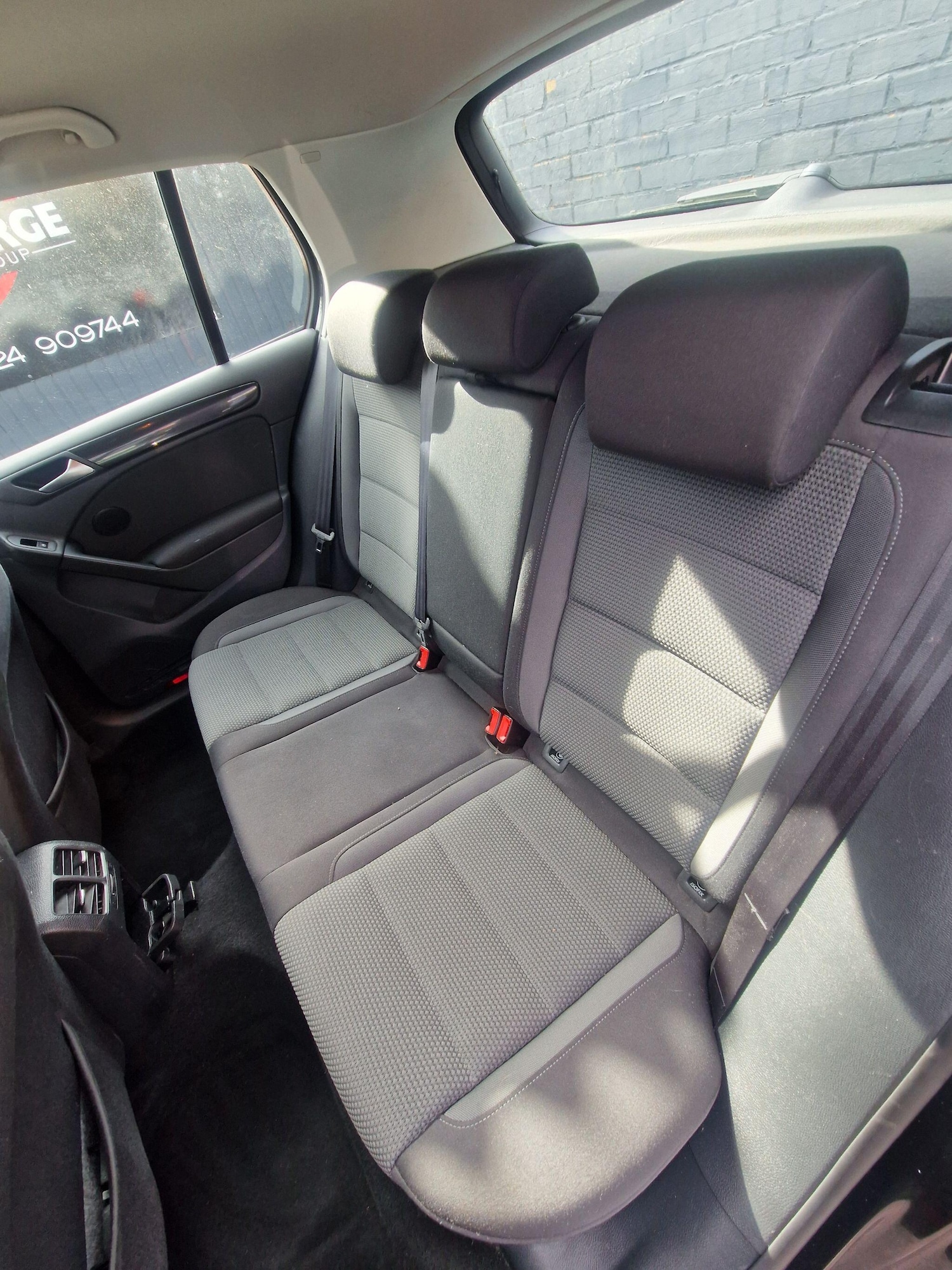 Used Volkswagen Golf 2012 for sale - 77670976: Photo 38