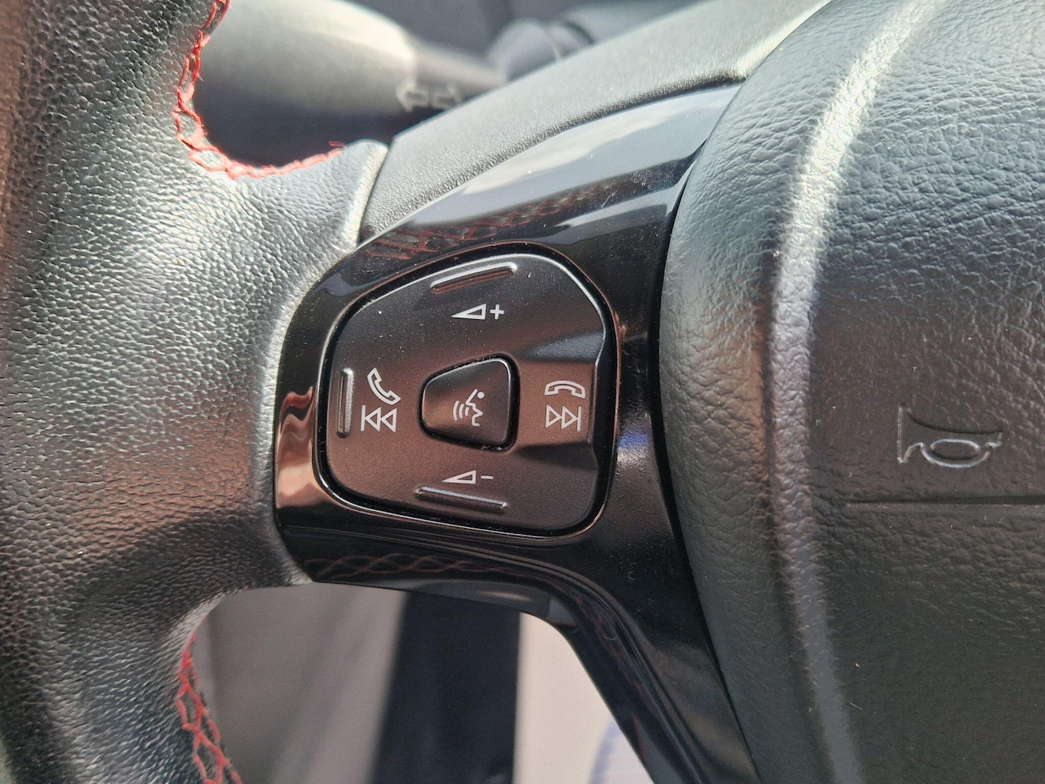 Used Ford Fiesta 2015 for sale - 78204665: Photo 44