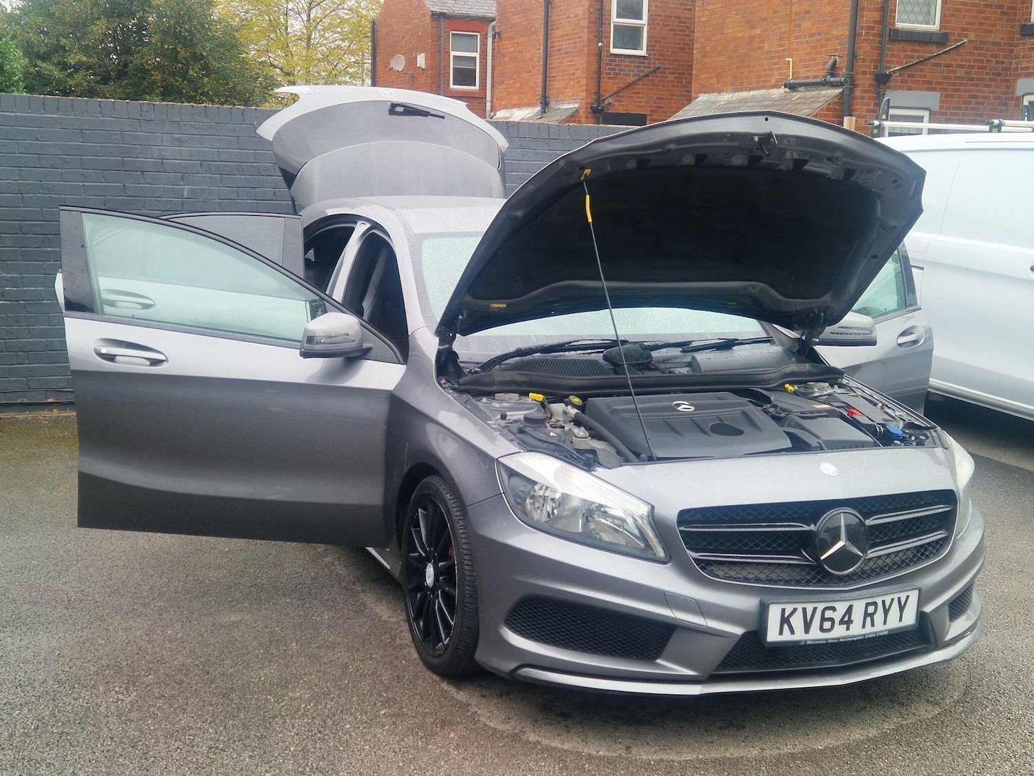 Used Mercedes-Benz A-Class 2014 for sale - 77330350: Photo 12