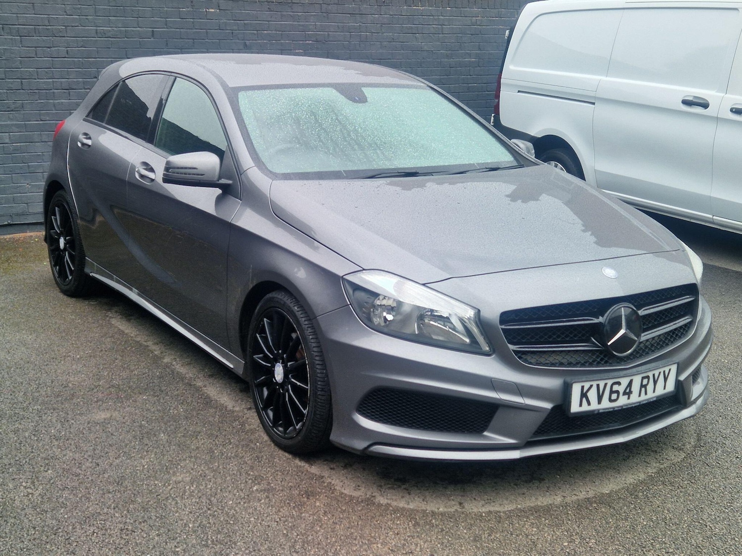 Used Mercedes-Benz A-Class 2014 for sale - 77330350: Photo 3