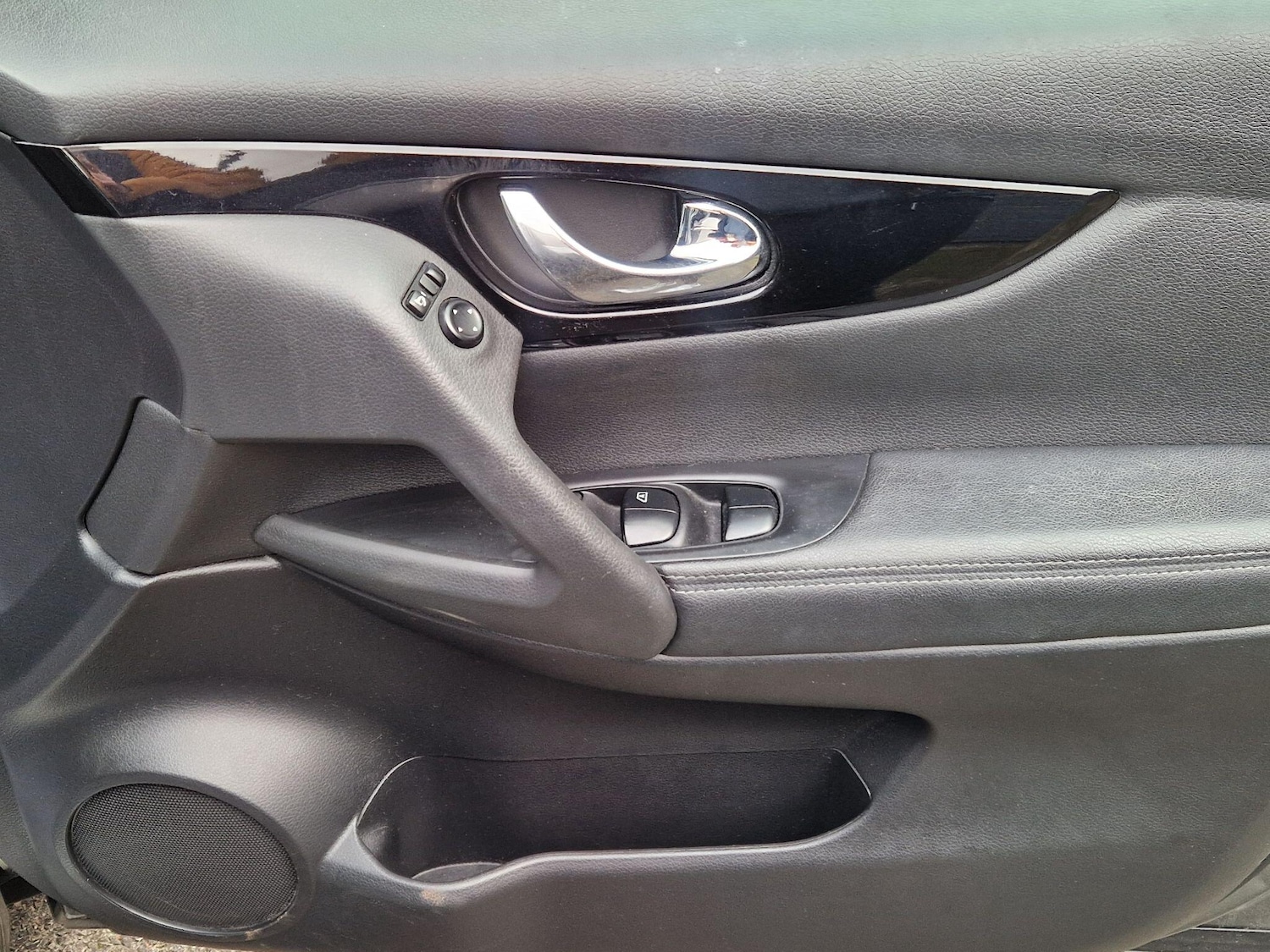 Used Nissan Qashqai 2017 for sale - 77155356: Photo 32