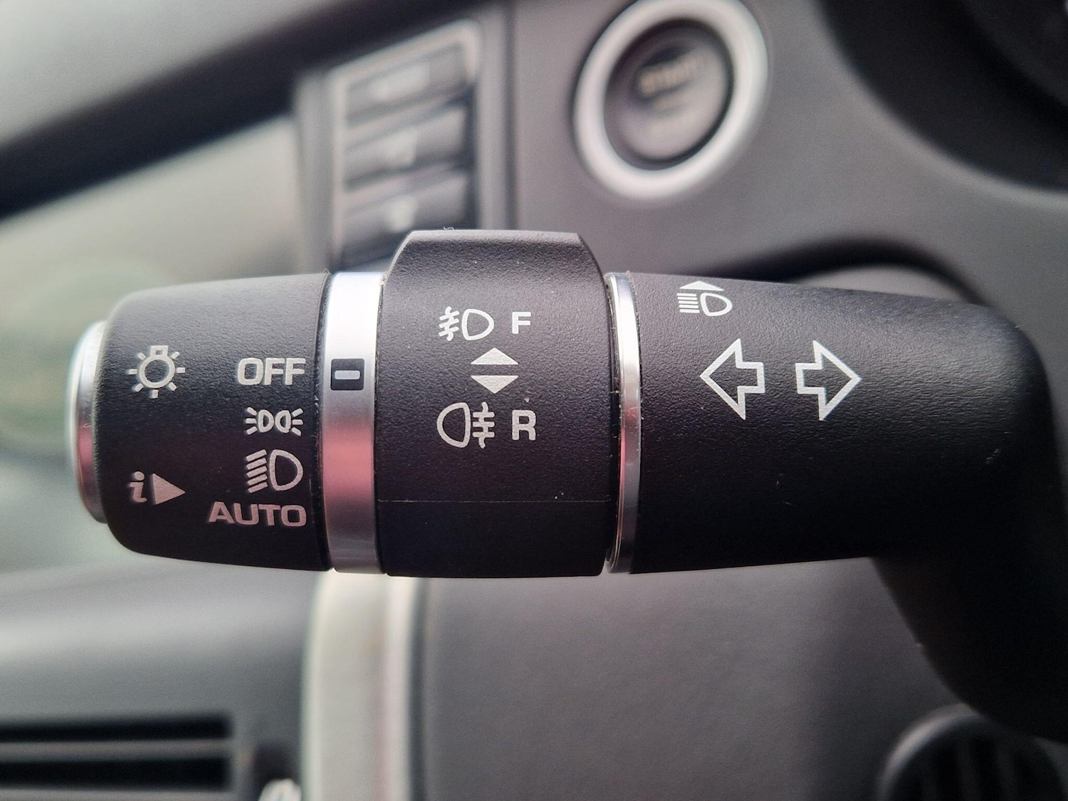 Used Land Rover Discovery Sport 2016 for sale - 77658473: Photo 48