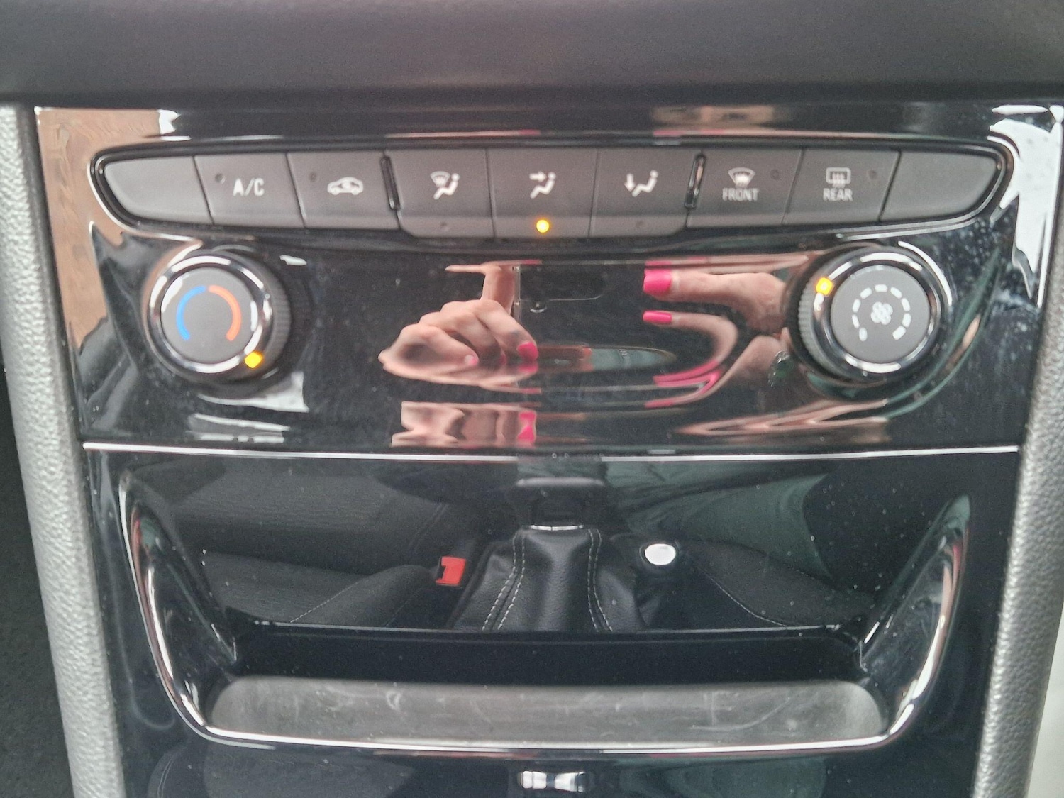 Used Vauxhall Astra for sale - 78116334: Photo 49