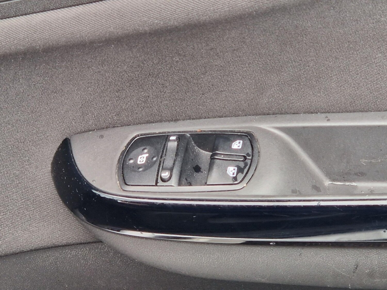 Used Vauxhall Corsa 2015 for sale - 78072404: Photo 31