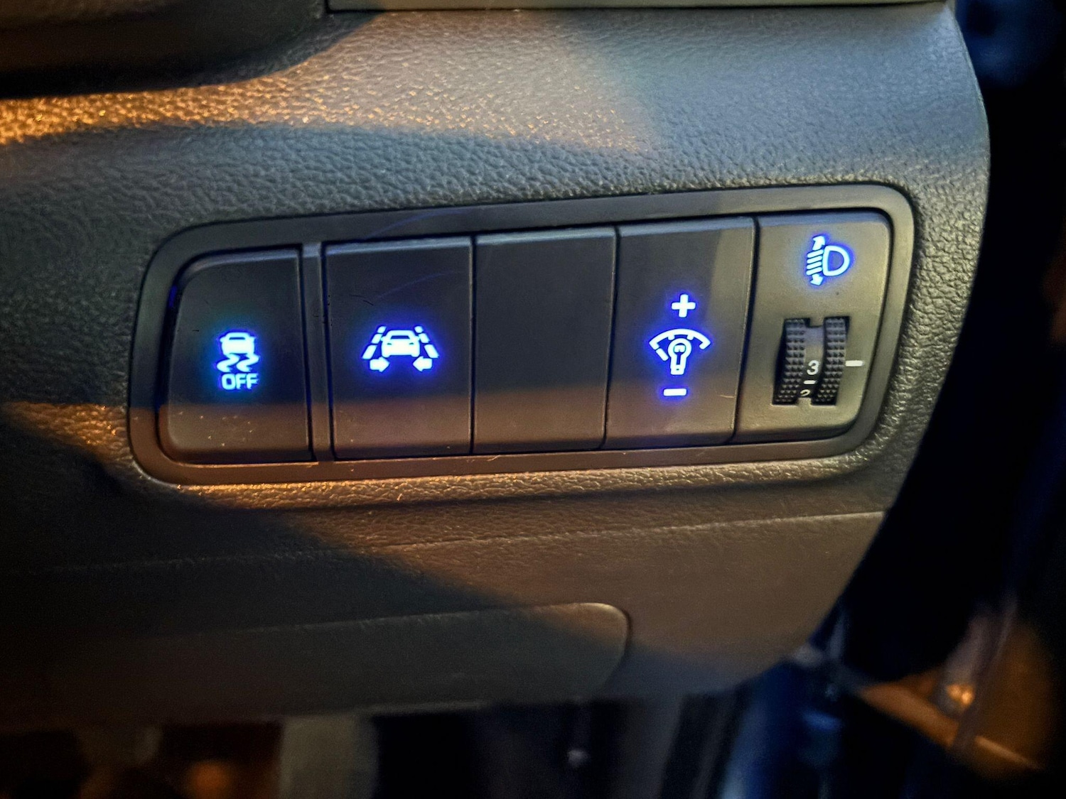 Used Hyundai TUCSON 2017 for sale - 77411852: Photo 53