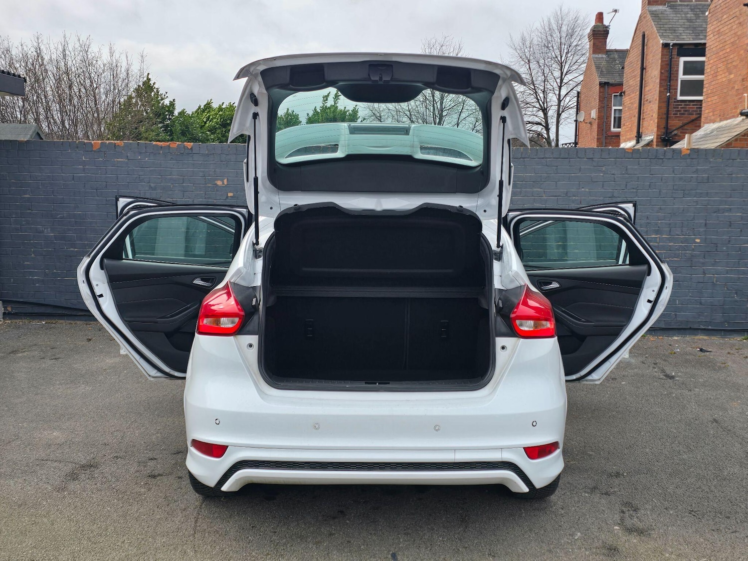 Used Ford Focus for sale - 77853192: Photo 19