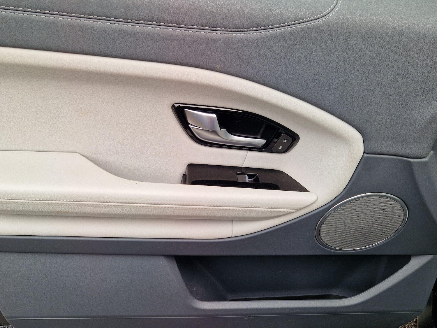 Used Land Rover Range Rover Evoque for sale - 77214859: Photo 39