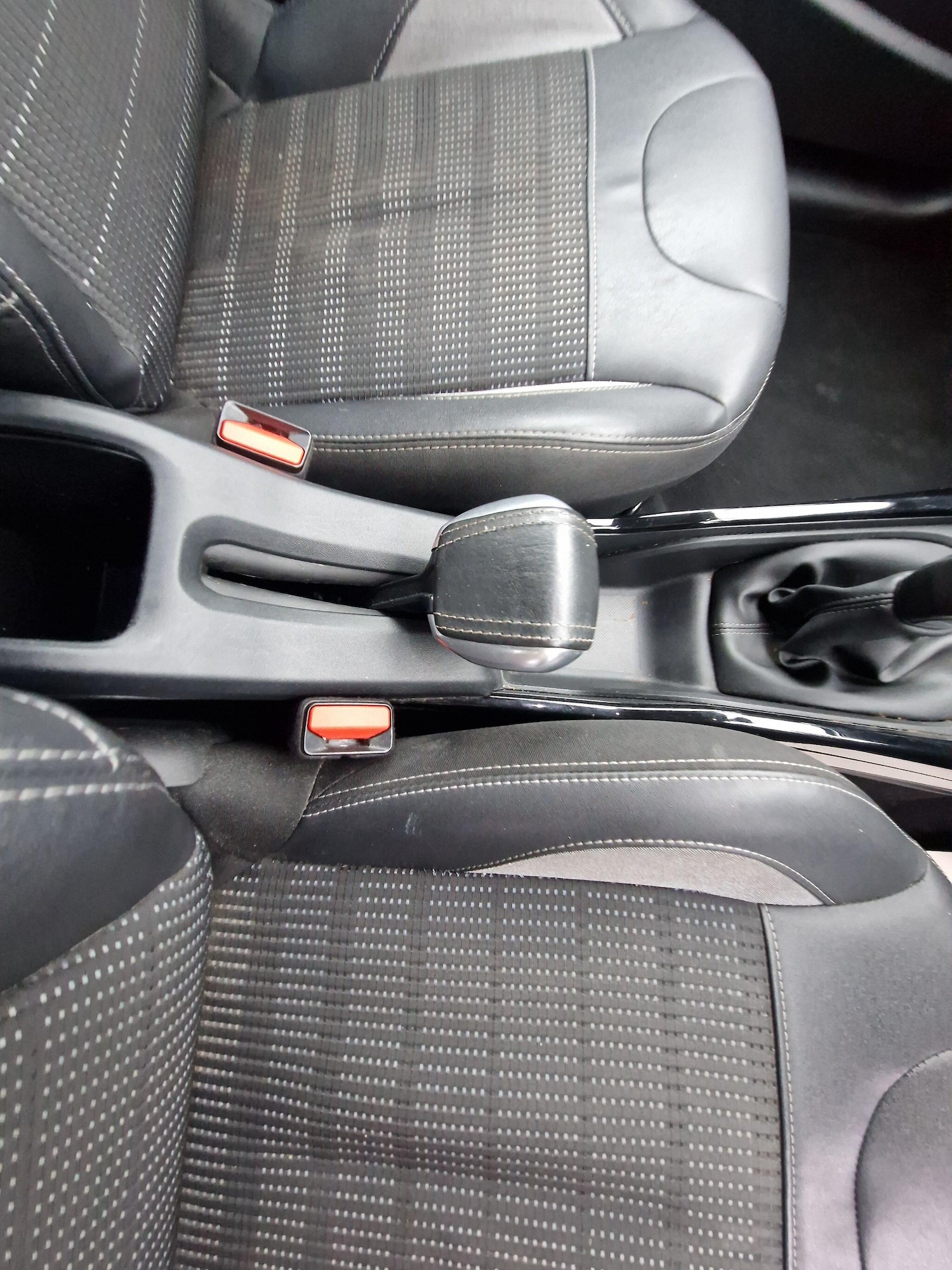 Used Peugeot 2008 for sale - 77808002: Photo 29