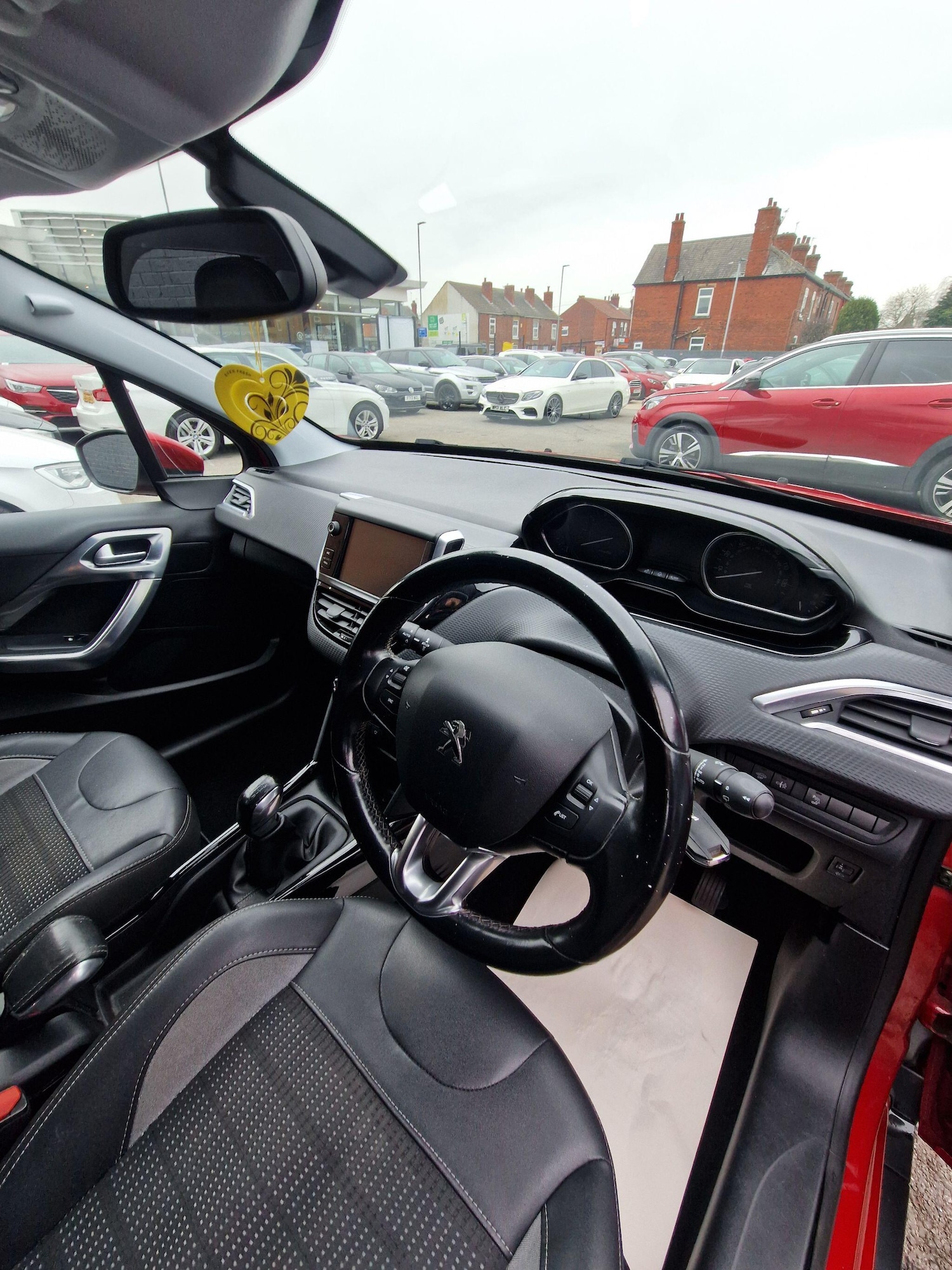 Used Peugeot 2008 for sale - 77808002: Photo 30