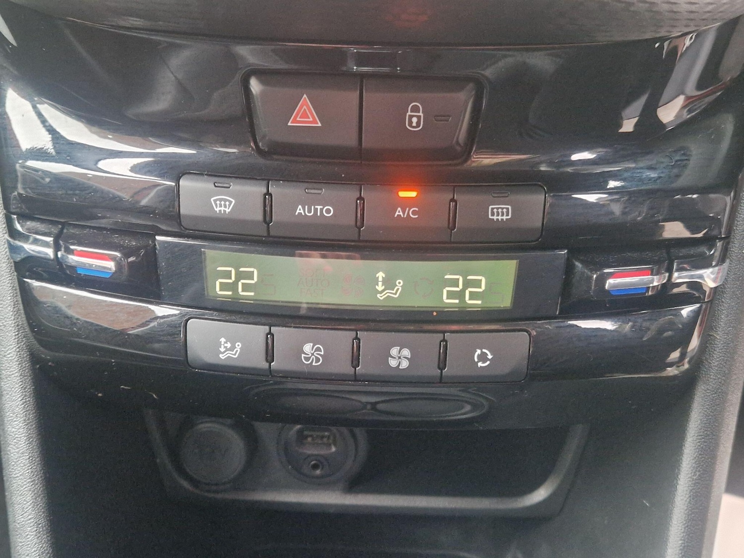 Used Peugeot 2008 for sale - 77808002: Photo 49