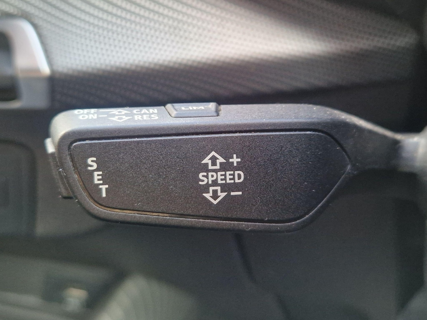 Used Audi Q2 for sale - 77723095: Photo 53