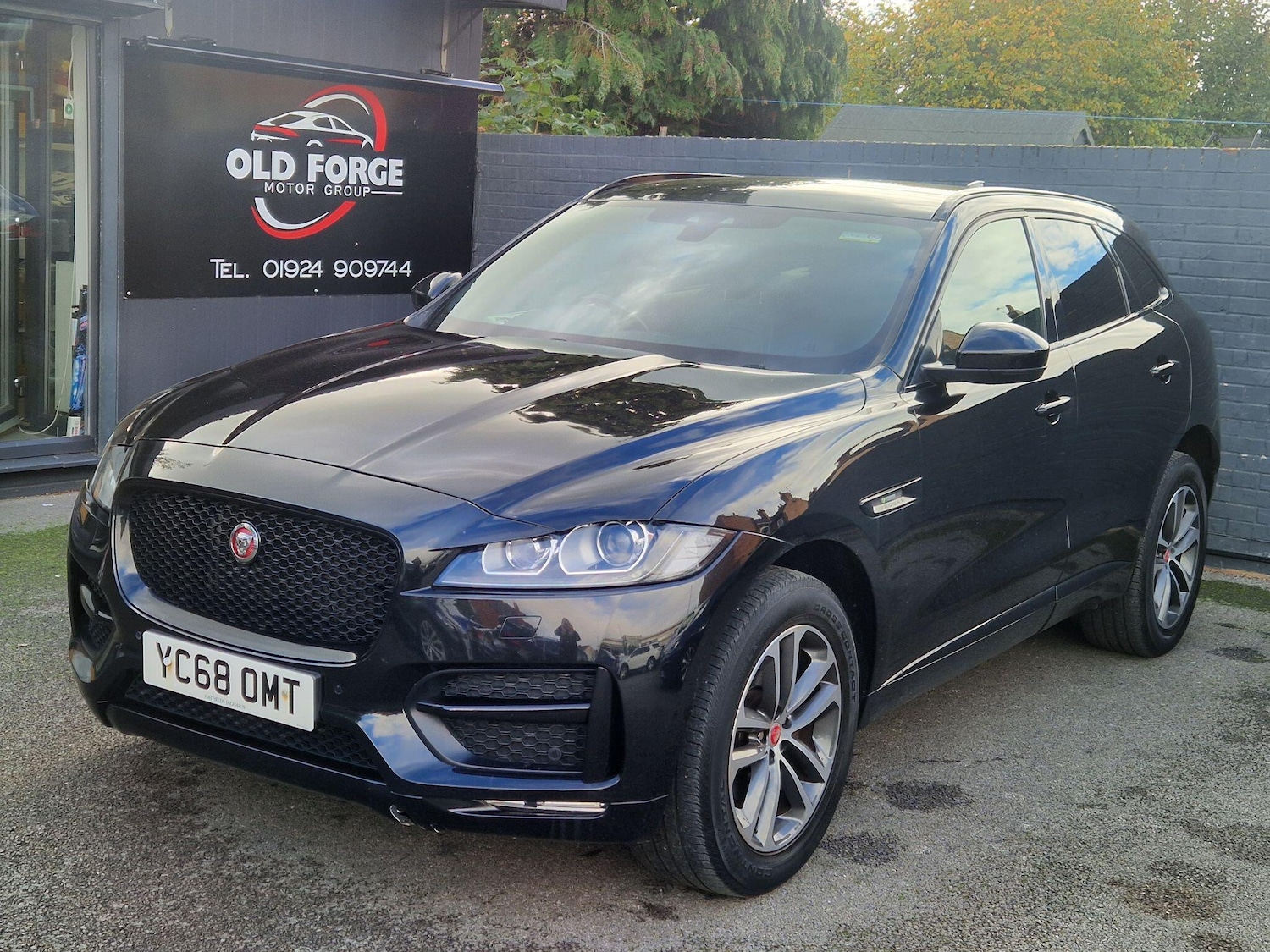Used Jaguar F-Pace 2018 for sale - 76781947: Photo 1