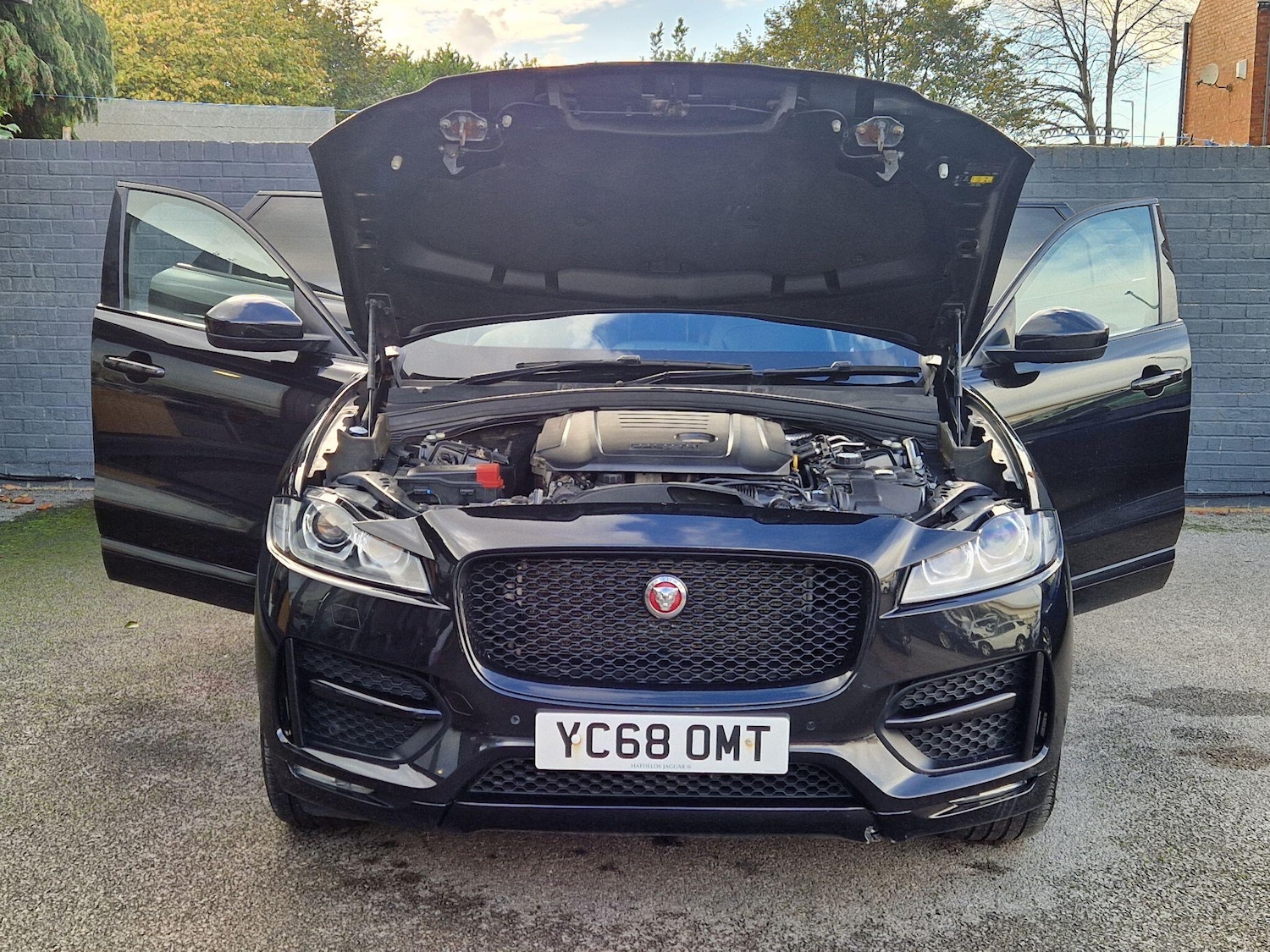 Used Jaguar F-Pace 2018 for sale - 76781947: Photo 12