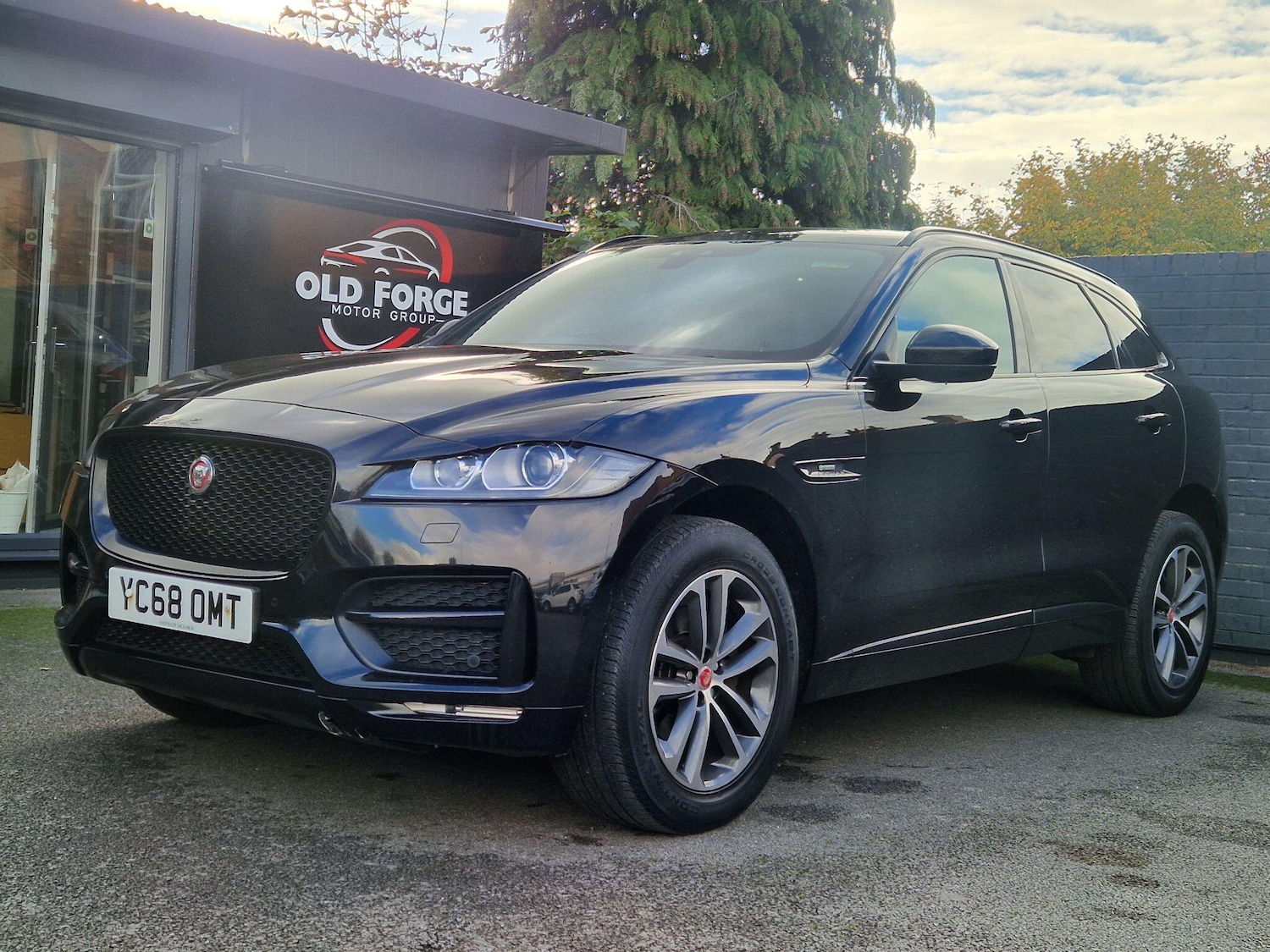 Used Jaguar F-Pace 2018 for sale - 76781947: Photo 17