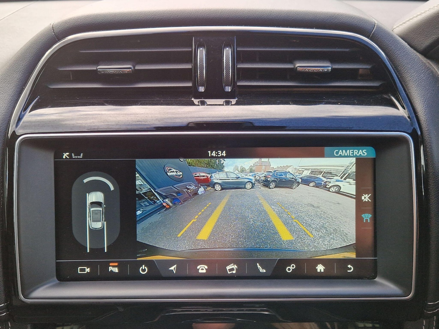 Used Jaguar F-Pace 2018 for sale - 76781947: Photo 52