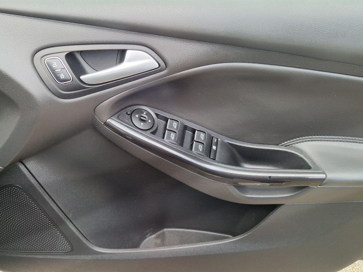 Used Ford Focus for sale - 77670427: Photo 31