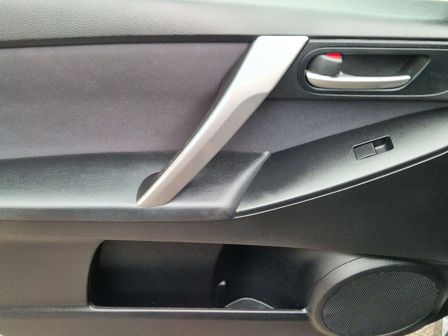 Used Mazda Mazda3 2010 for sale - 77853518: Photo 37