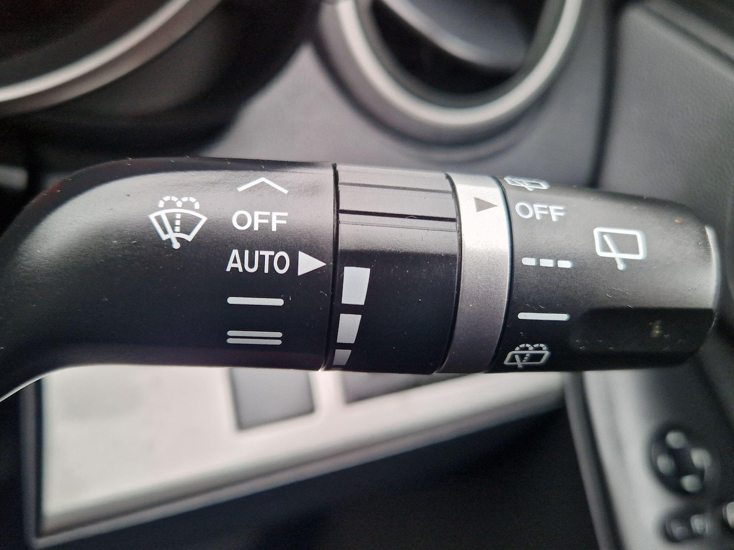 Used Mazda Mazda3 2010 for sale - 77853518: Photo 44