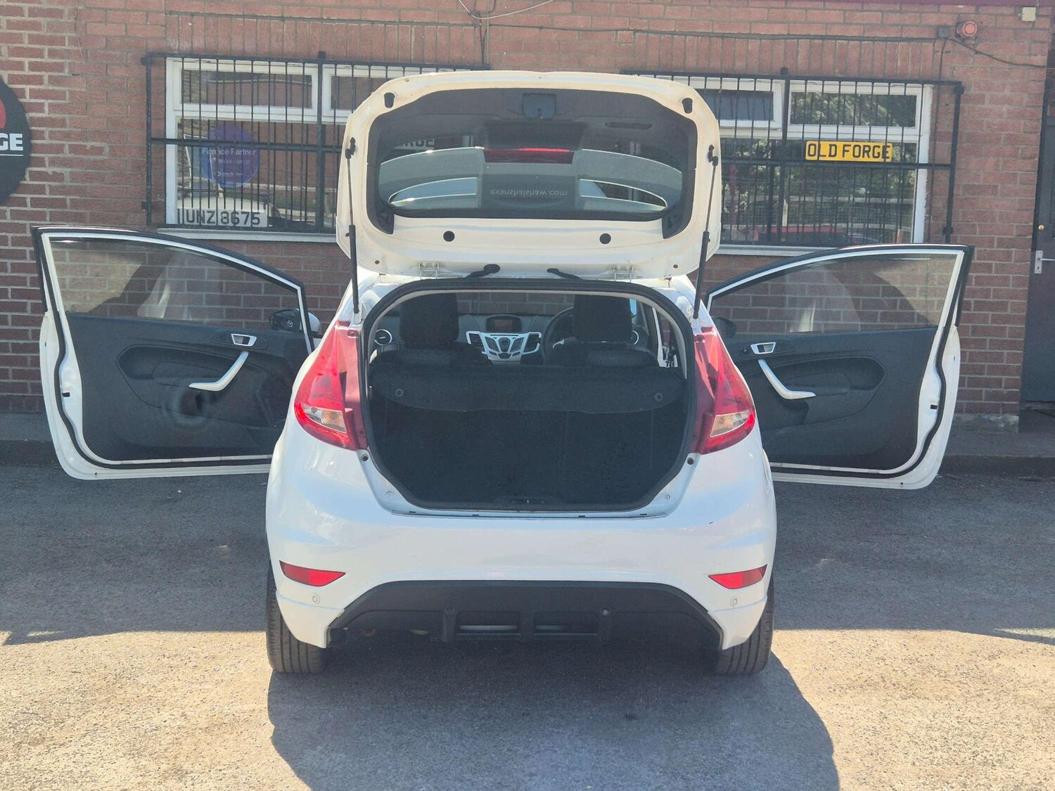 Used Ford Fiesta 2011 for sale - 76781836: Photo 18