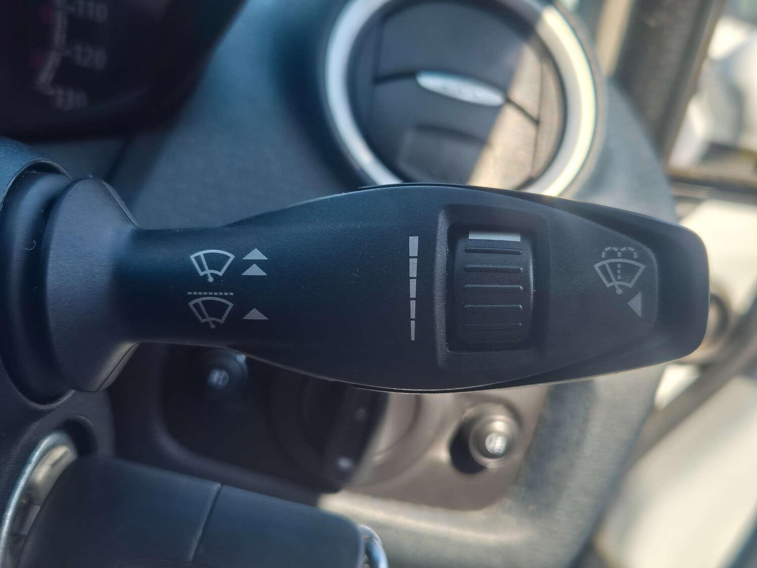 Used Ford Fiesta 2011 for sale - 76781836: Photo 36