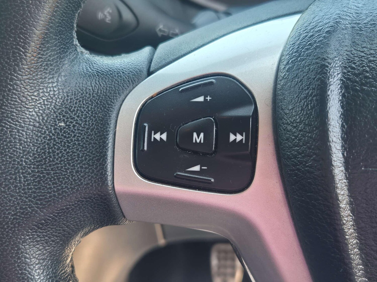 Used Ford Fiesta 2011 for sale - 76781836: Photo 38