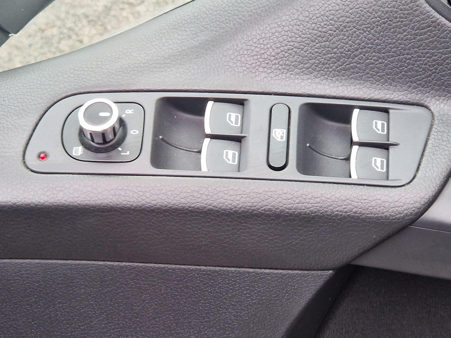 Used Volkswagen Tiguan 2012 for sale - 78047116: Photo 32