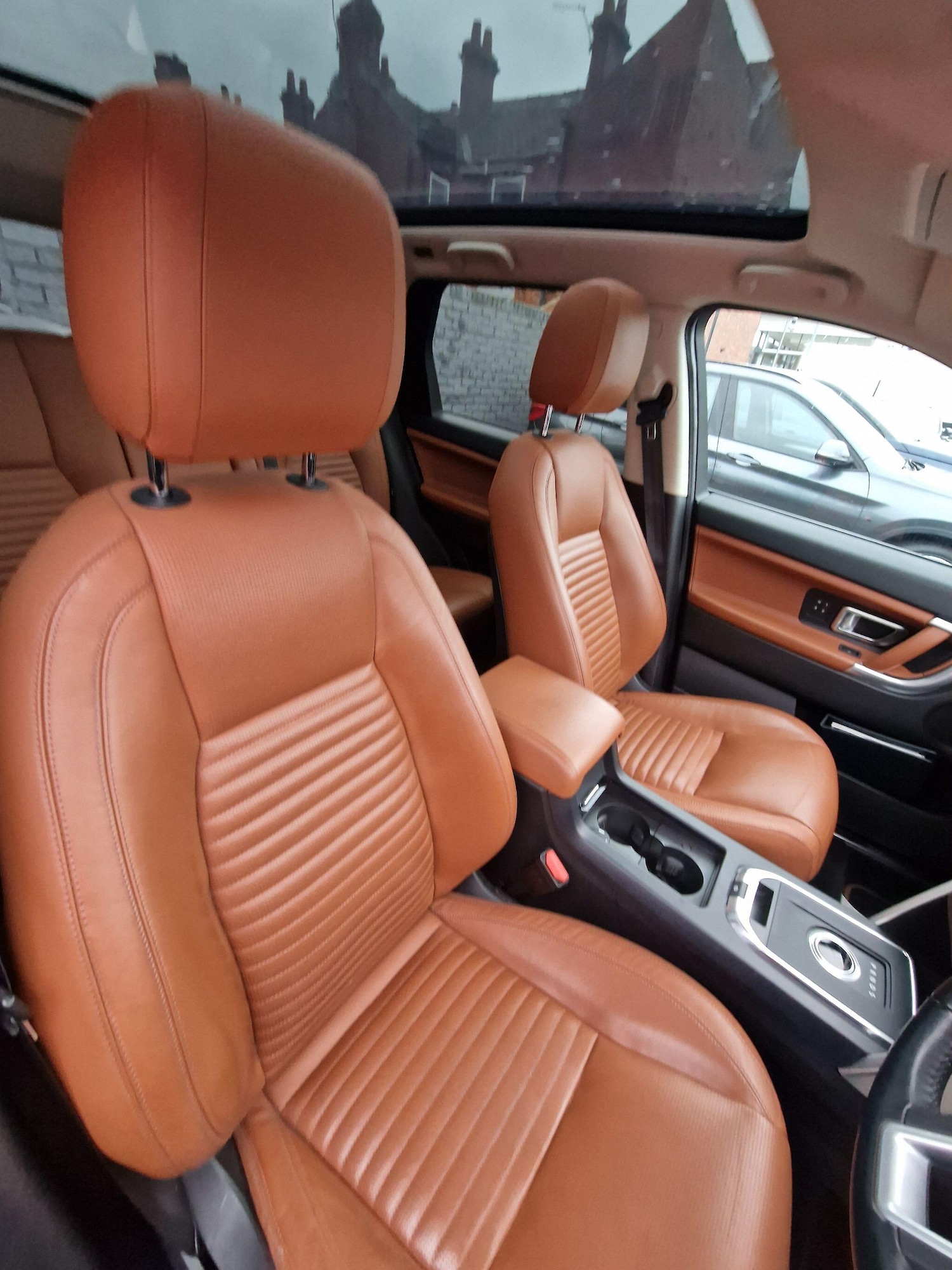 Used Land Rover Discovery Sport 2016 for sale - 77305479: Photo 32