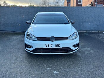 Used Volkswagen Golf 2017 for sale - 77793564: Photo