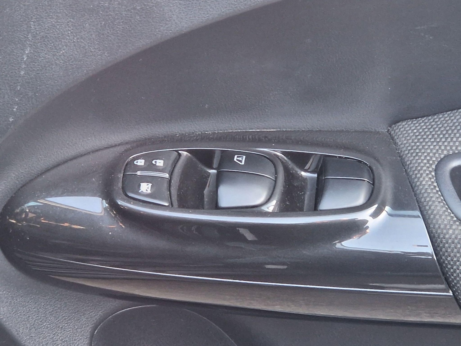 Used Nissan Juke 2016 for sale - 77939450: Photo 32