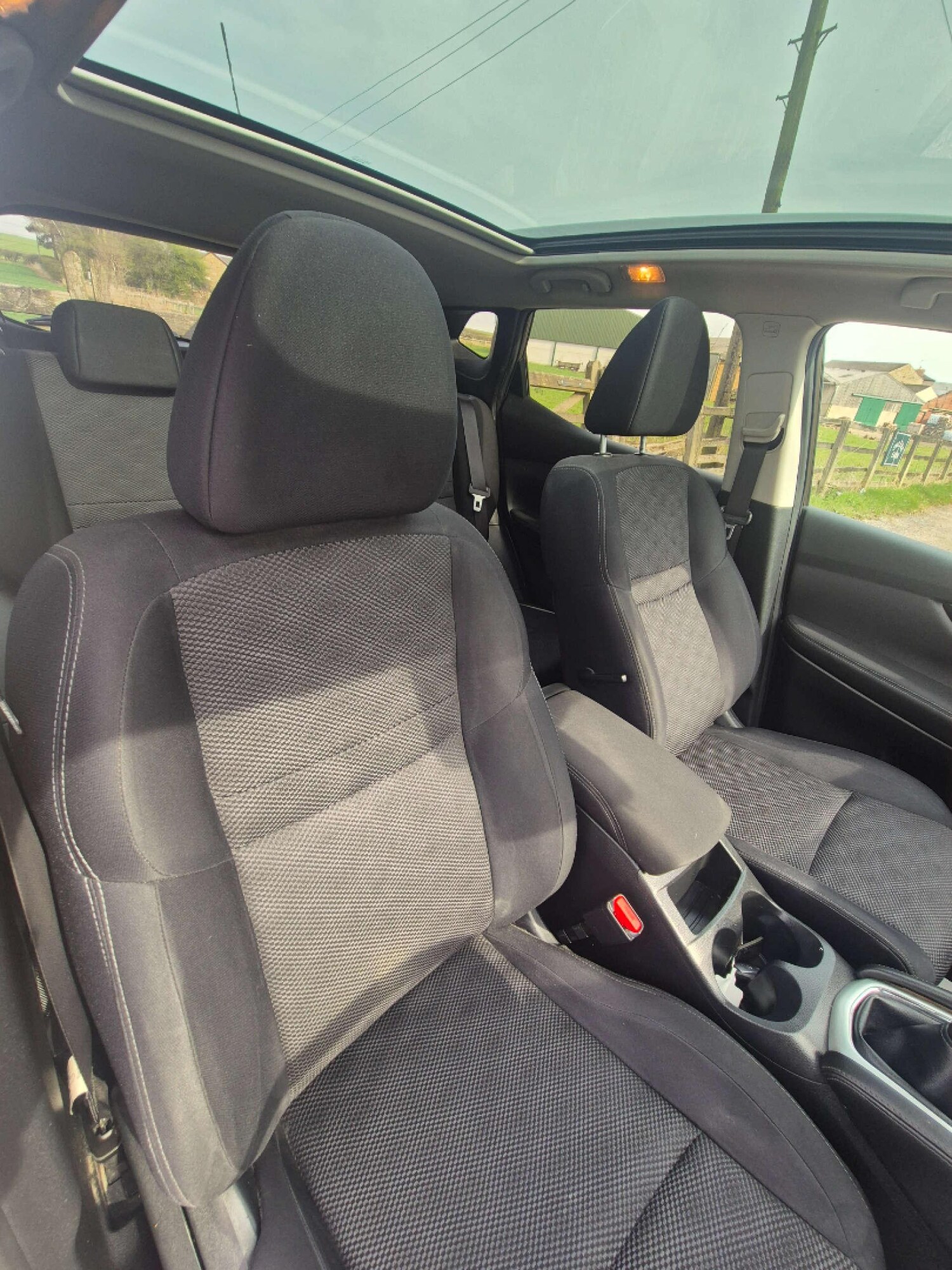 Used Nissan Qashqai 2017 for sale - 76781270: Photo 25