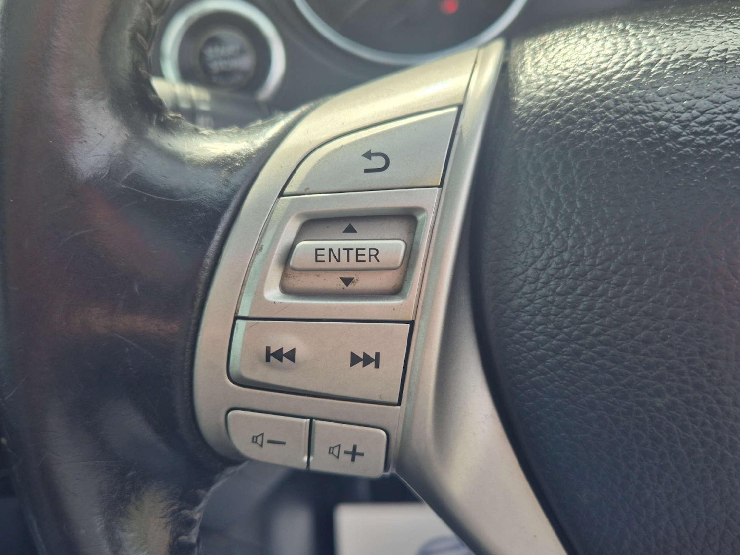 Used Nissan Qashqai 2017 for sale - 76781270: Photo 42