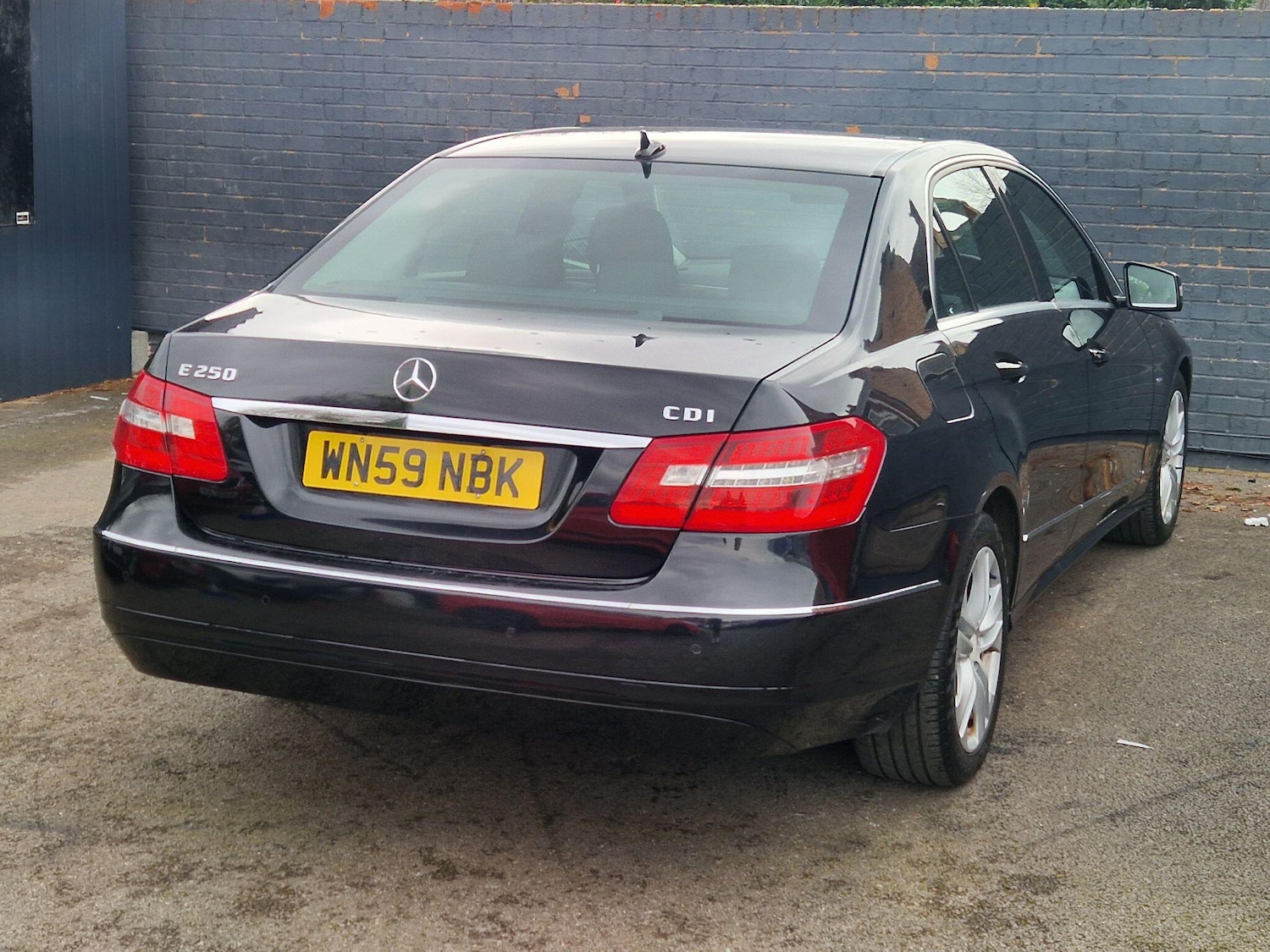 Used Mercedes-Benz E Class for sale - 77909450: Photo 10