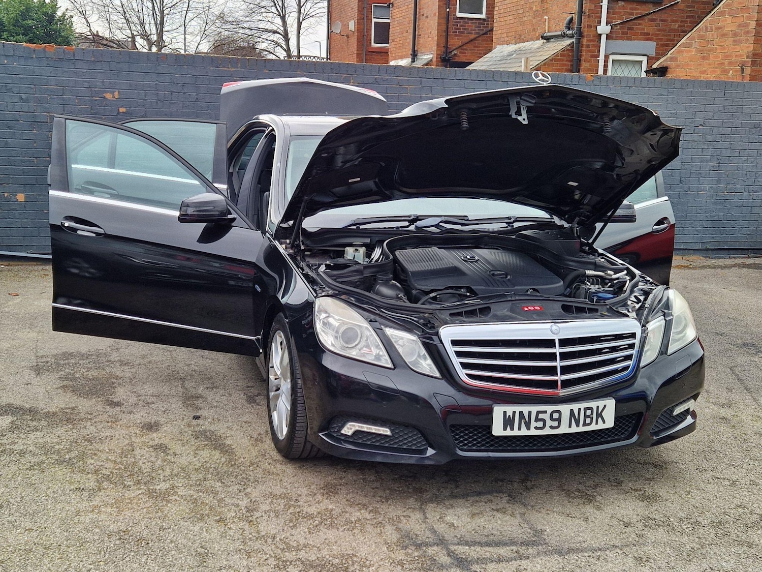 Used Mercedes-Benz E Class for sale - 77909450: Photo 12