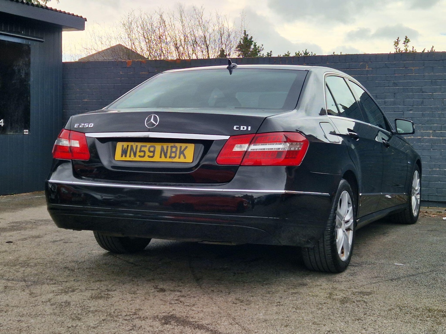 Used Mercedes-Benz E Class for sale - 77909450: Photo 24