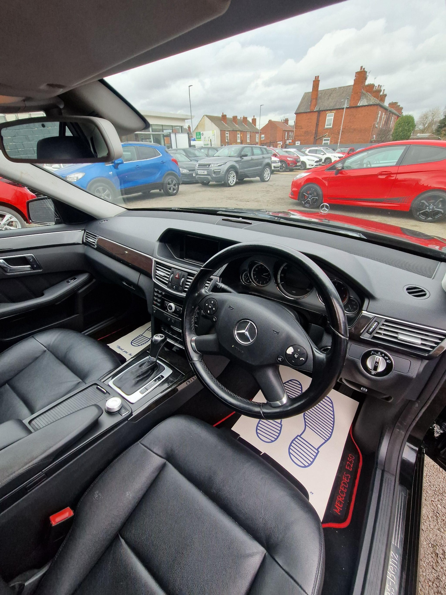 Used Mercedes-Benz E Class for sale - 77909450: Photo 28