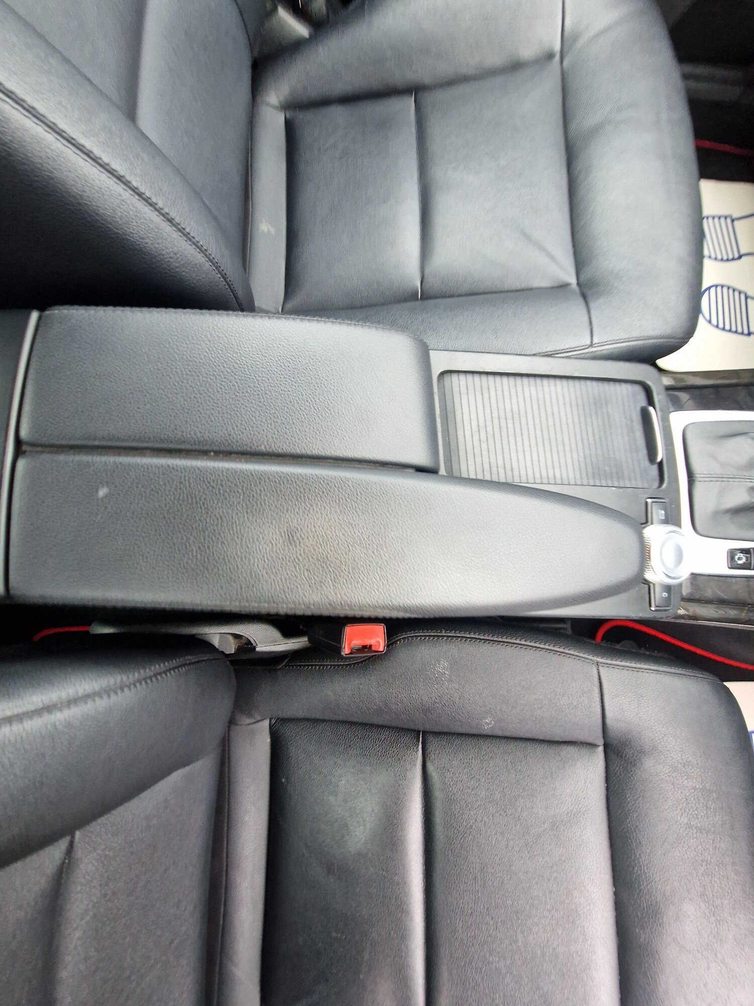 Used Mercedes-Benz E Class for sale - 77909450: Photo 30