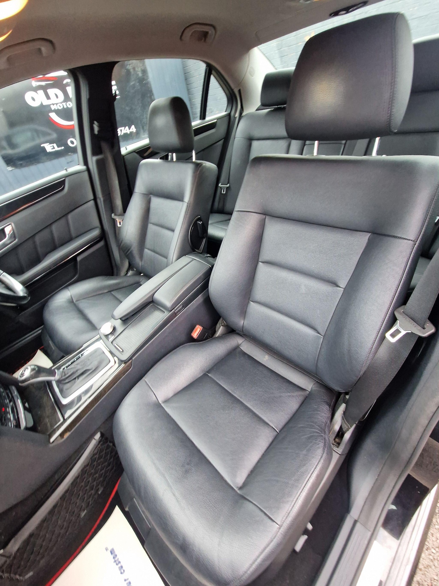 Used Mercedes-Benz E Class for sale - 77909450: Photo 38