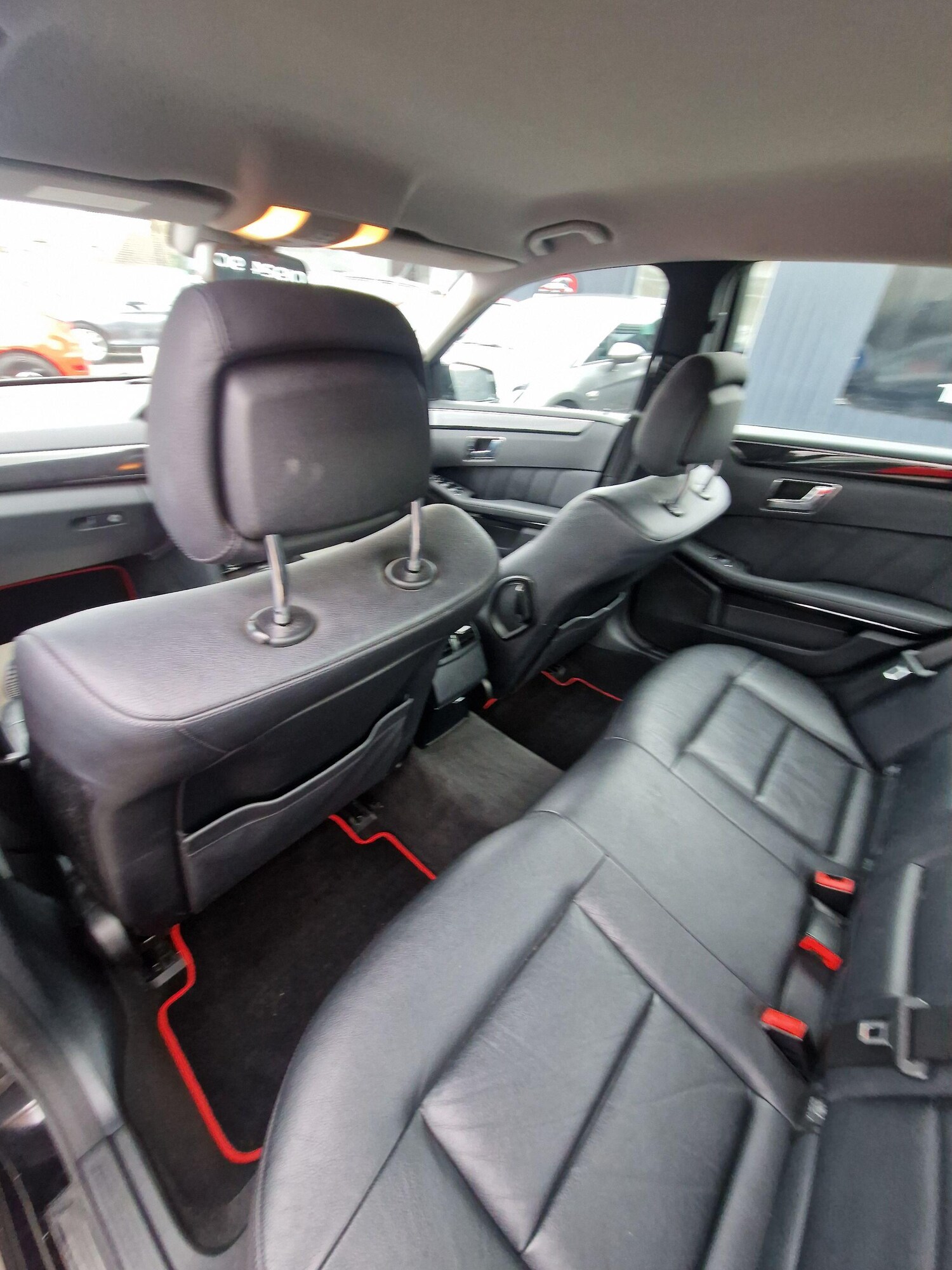 Used Mercedes-Benz E Class for sale - 77909450: Photo 41