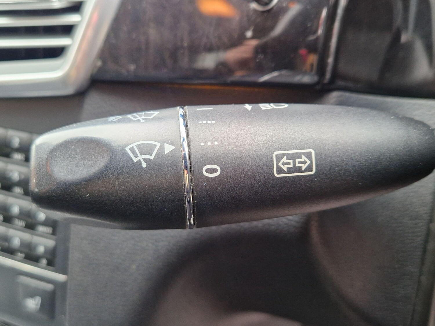 Used Mercedes-Benz E Class for sale - 77909450: Photo 44