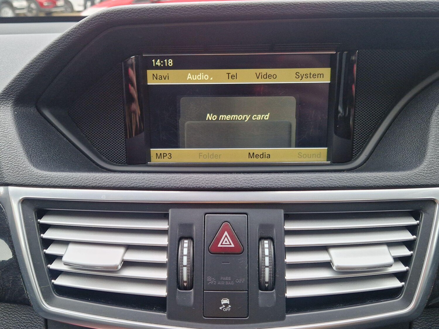 Used Mercedes-Benz E Class for sale - 77909450: Photo 53