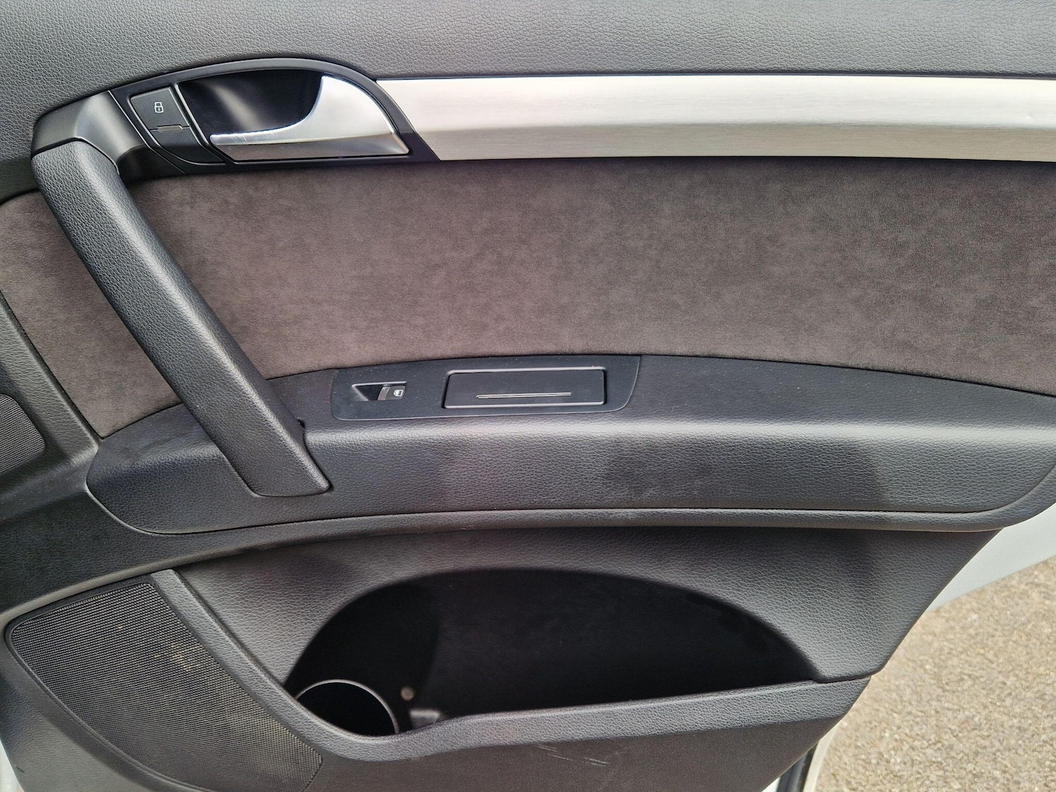 Used Audi Q7 2012 for sale - 77993741: Photo 34