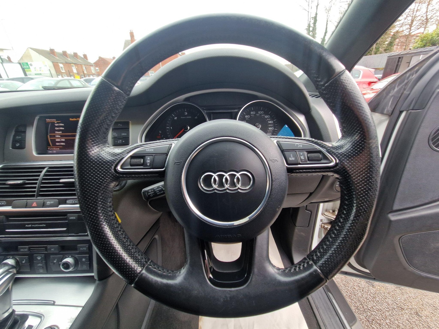 Used Audi Q7 2012 for sale - 77993741: Photo 45