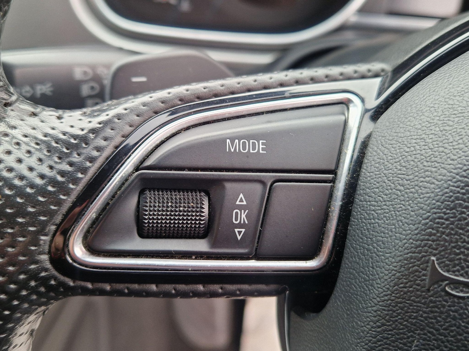 Used Audi Q7 2012 for sale - 77993741: Photo 48